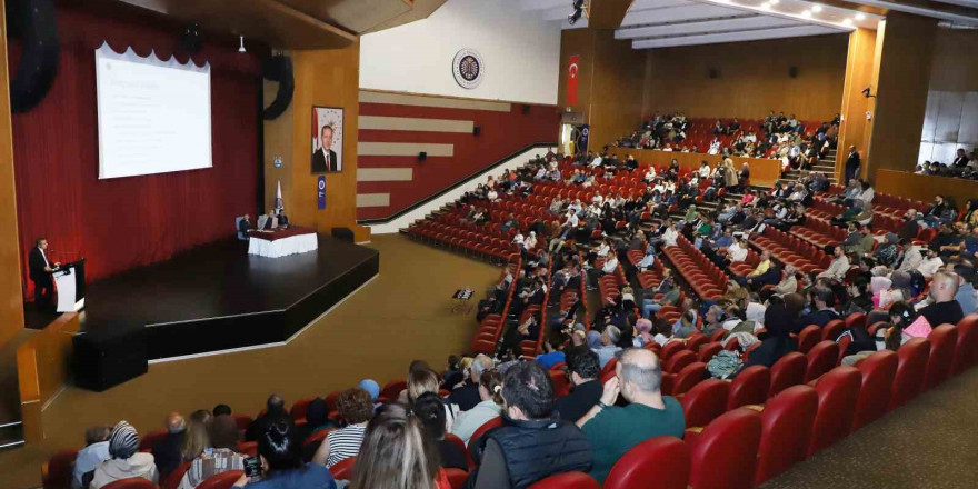 Atatürk Üniversitesi’nde danışman bilgilendirme ve değerlendirme toplantısı gerçekleştirildi