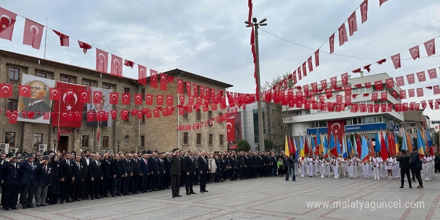 Atatürk vefatının 86’ıncı dönümünde Isparta’da törenle anıldı