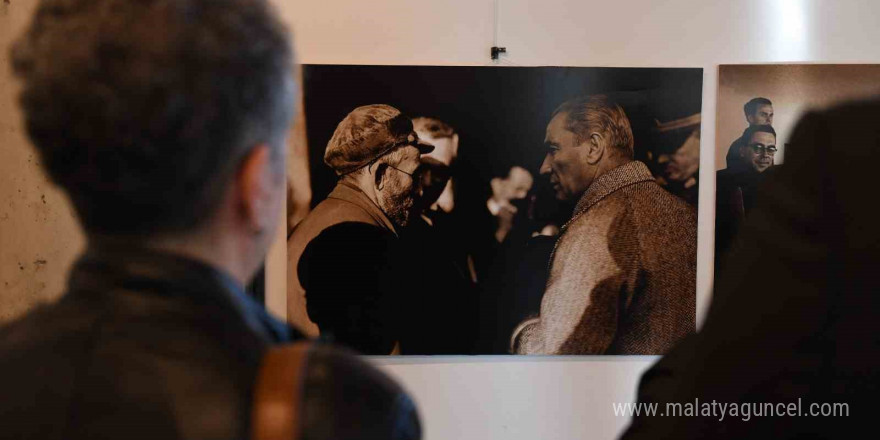 Atatürk’ün en özel fotoğrafları Osmangazi’de sergileniyor