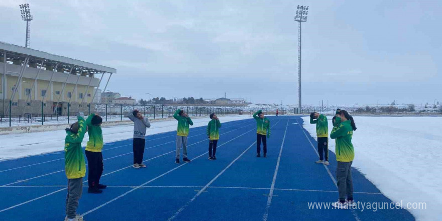 Atletizm antrenmanları devam ediyor