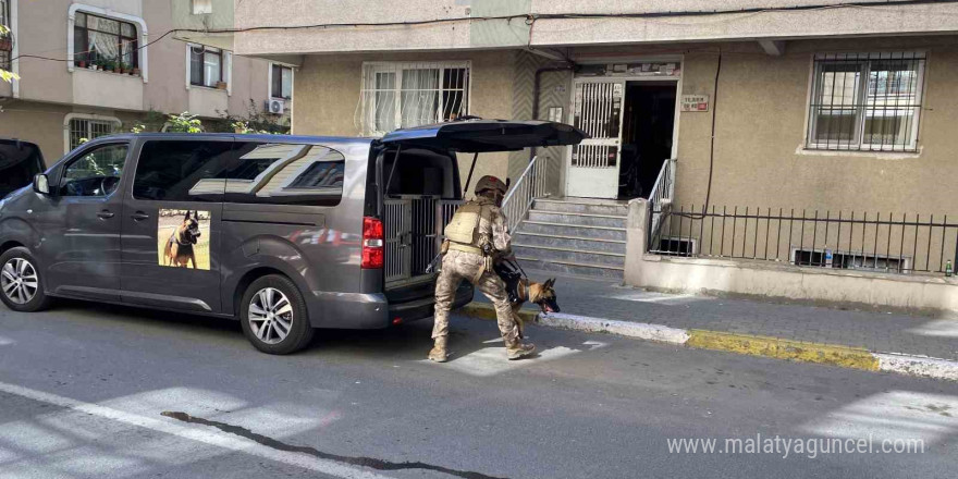 Avcılar’da özel harekat destekli aranan şahıs operasyonu:2 gözaltı