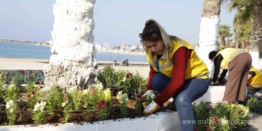 Aydın Büyükşehir Belediyesi Kuşadası’nın çehresini değiştirdi