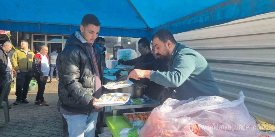 Aydın sanayi esnafı, geleneksel hayır yemeğini gerçekleştirdi