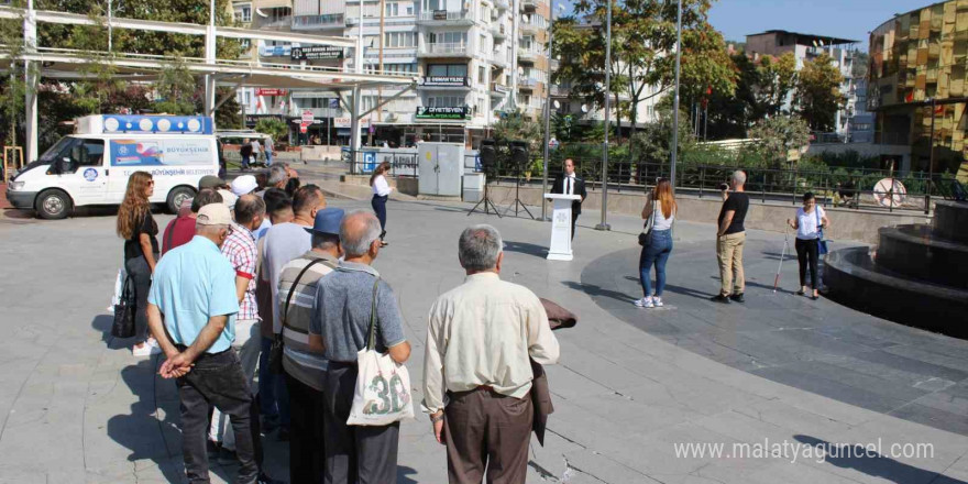 Aydın’da beyaz bastonun önemine dikkat çekildi