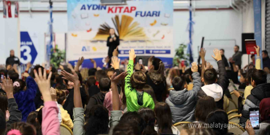 Aydın’daki Kitap Fuarı, 100 bin kişiyi ağırladı