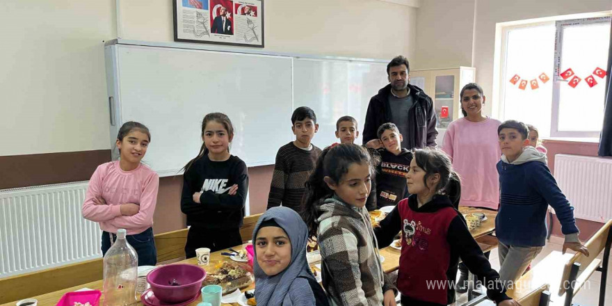 Aydınlar beldesinin 3 okulunda yerli malı haftası etkinlikleri yapıldı