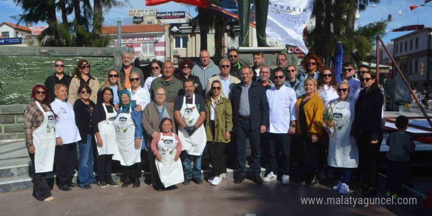 Ayvalık’ta hasat festivalinde düzenlenen zeytinyağlı ev yemekleri yarışmasına ilgi yoğun oldu