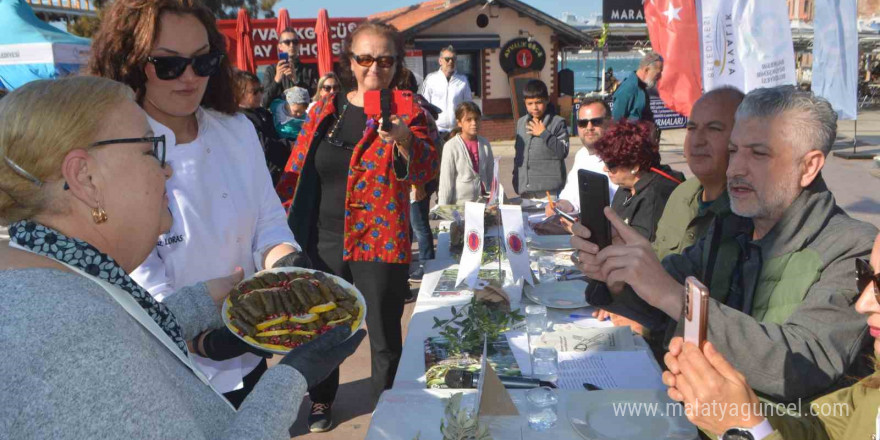 Ayvalık’ta hasat festivalinde düzenlenen zeytinyağlı ev yemekleri yarışmasına ilgi yoğun oldu