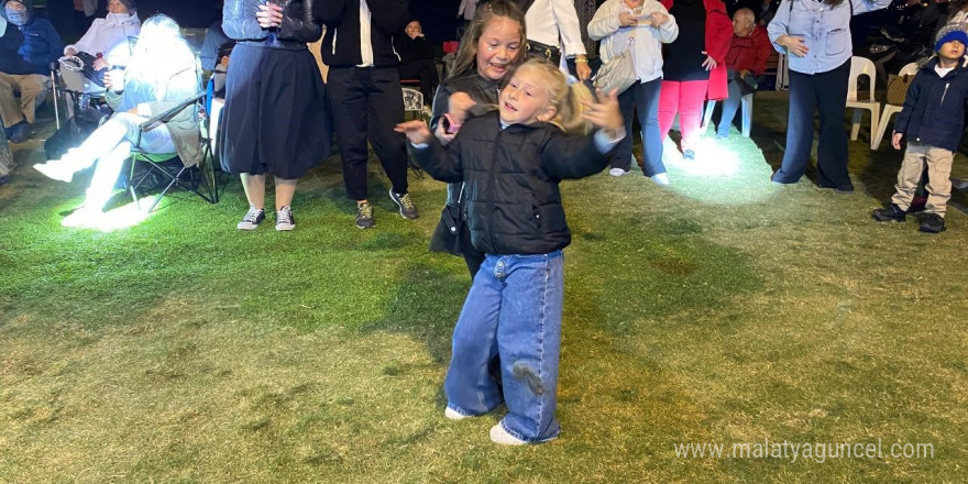 Ayvalık’ta hasat festivalinden nostaljik melodiler yükseldi