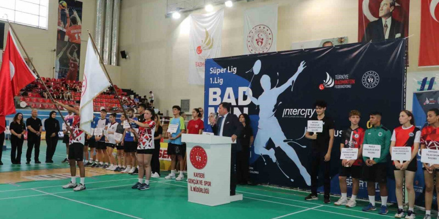 Badminton Süper Lig Müsabakaları Kayseri’de devam ediyor