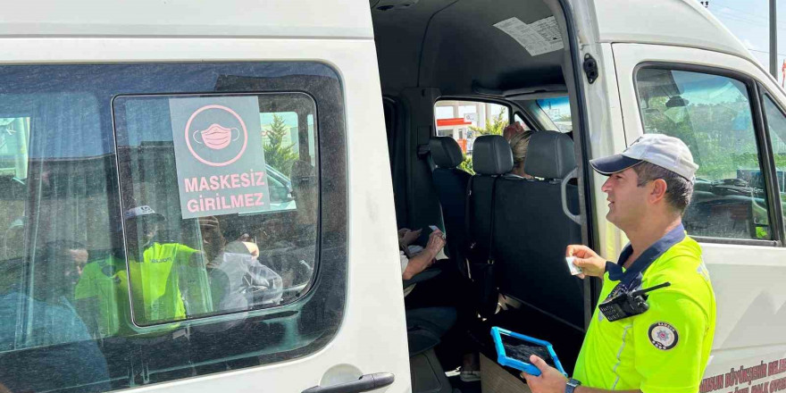 Bafra Bölge Trafik ekipleri sürücü ve yolcuları uyardı