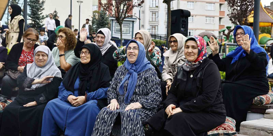 Bağcılar’da düzenlenen 1. Yaşlılık Şurası’nda iki nesil bir araya geldi