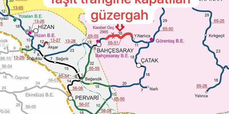 Bahçesaray karayolu yoğun kar ve tipi nedeniyle ulaşıma kapatıldı