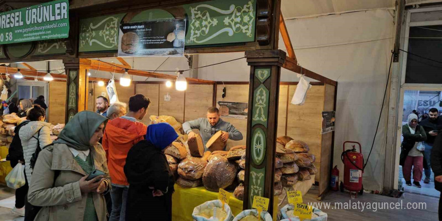 Bakan Kacır ’17. Giresun Tanıtım Günleri’ne katıldı