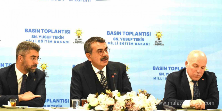 Bakan Tekin öğretmen atamalarıyla ilgili konuştu: 