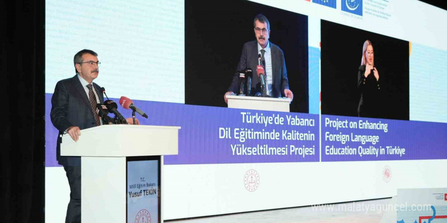 Bakan Tekin: 'Türkiye’deki yabancı dil öğretiminin de ciddi bir şekilde farklılaşacağına inanıyorum'