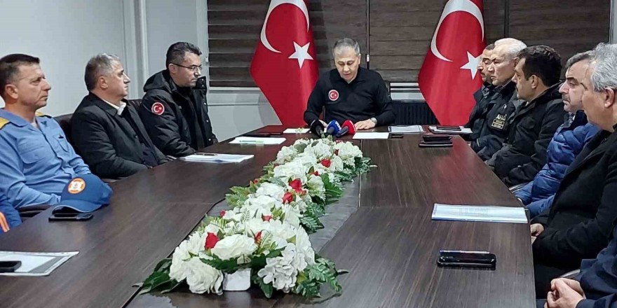 Bakan Yerlikaya: “Kafkametler isimli kuru yük gemisi batmıştır, 12 mürettebata halen ulaşılamamıştır”