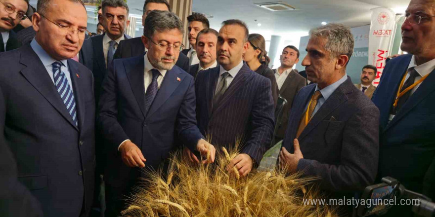 Bakan Yumaklı ve Bakan Kacır Şanlıurfa’da GAP Hassas Tarım 2. Faz Tanıtım Töreni’ne katıldı