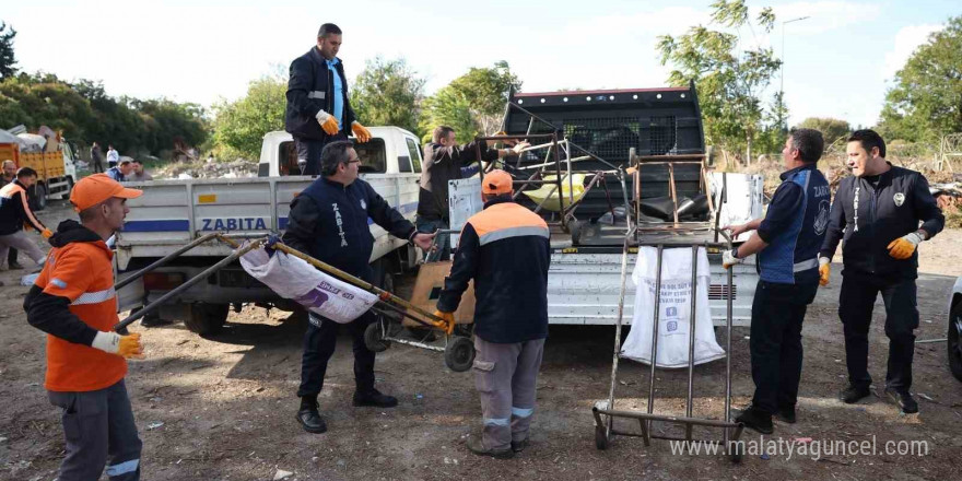 Bakırköy’de düzensiz atık toplayıcılarına denetim