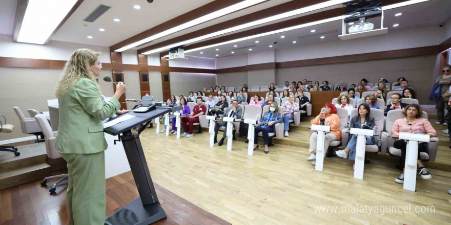 Bakırköy’de Meme Kanseri Farkındalık Semineri yapıldı