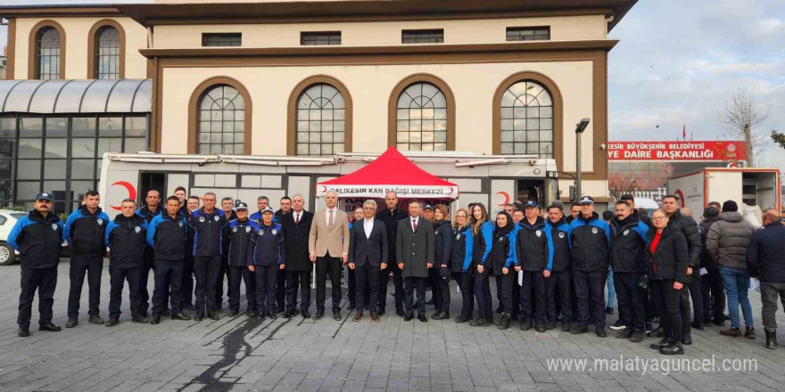 Balıkesir zabıtasından örnek davranış