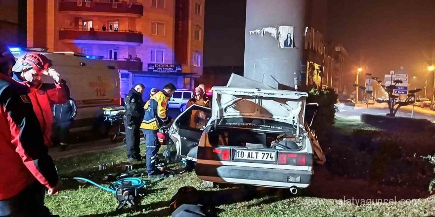 Balıkesir’de feci trafik kazası: 1 ölü