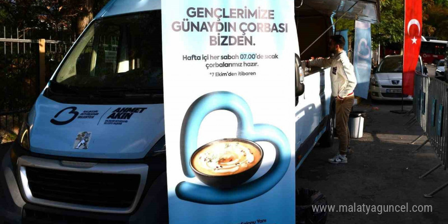 Balıkesir’de öğrenciler güne sıcak çorbayla başlıyor