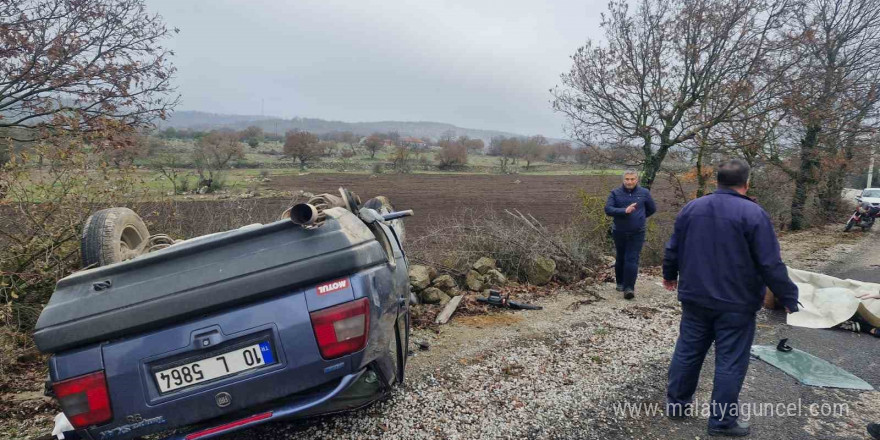 Balıkesir’de trafik kazasında araç ters döndü: 1 ölü, 2 yaralı