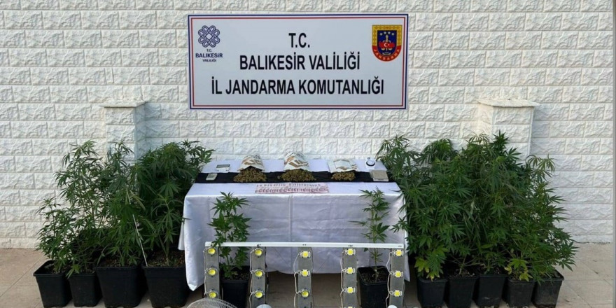 Balıkesir’in 10 ilçesinde kaçakçılık operasyonu