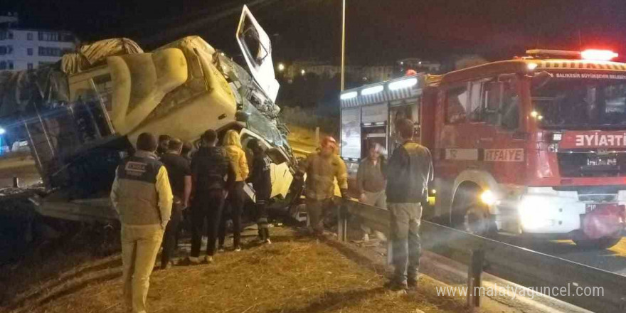 Bandırma liman kavşağındaki kazada yaralanan şahıs hayatını kaybetti