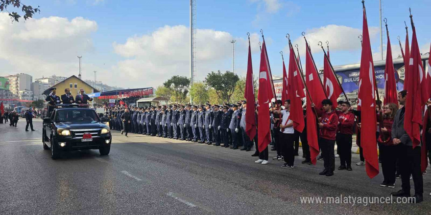 Bandırma’da 29 Ekim coşkusu