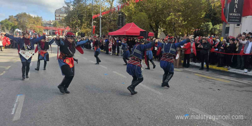 Bandırma’da 29 Ekim coşkusu