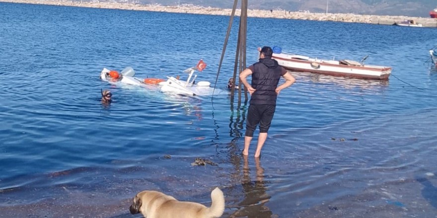 Bandırma’da çıkan fırtına tekneleri alabora etti