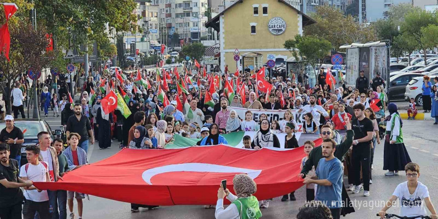 Bandırma’da Gazze’ye destek yürüyüşü