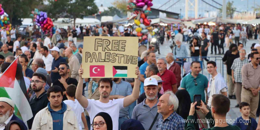 Bandırma’da Gazze’ye destek yürüyüşü