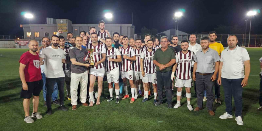 Bandırma’da mahalleler arası futbol turnuvasının şampiyonu belli oldu