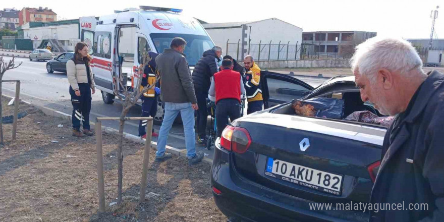 Bandırma’da trafik kazası: 3 yaralı