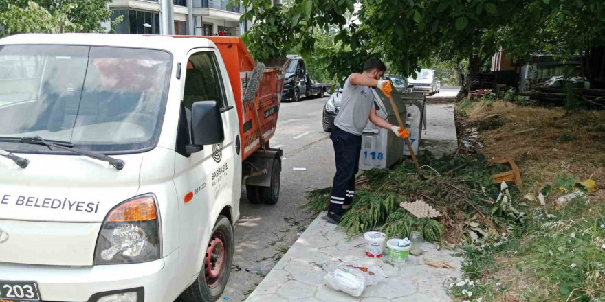 Başiskele’de işlek caddeler su tankerleriyle yıkanıyor