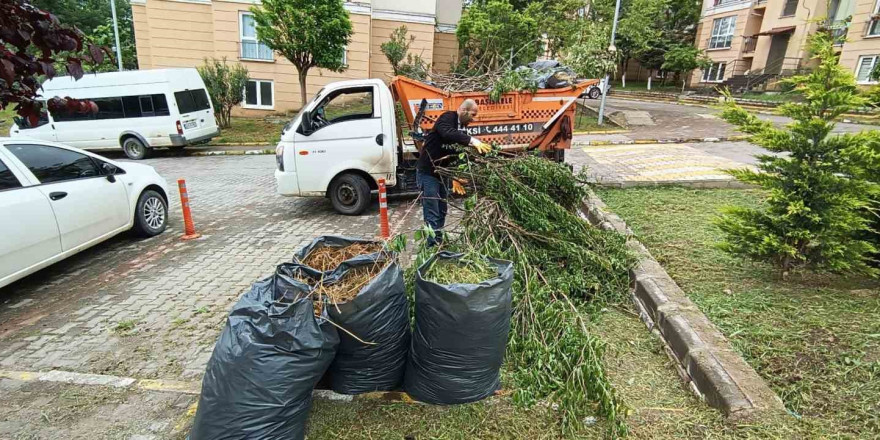 Başiskele’de moloz alım günlerine dikkat: 'Evinizi Yenilerken Evimizi Kirletmeyelim'