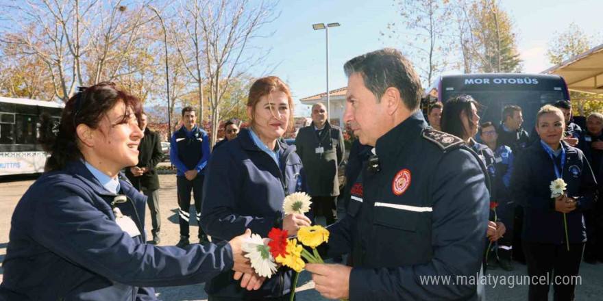 Başkan Aras kadın çalışanları ile bir araya geldi