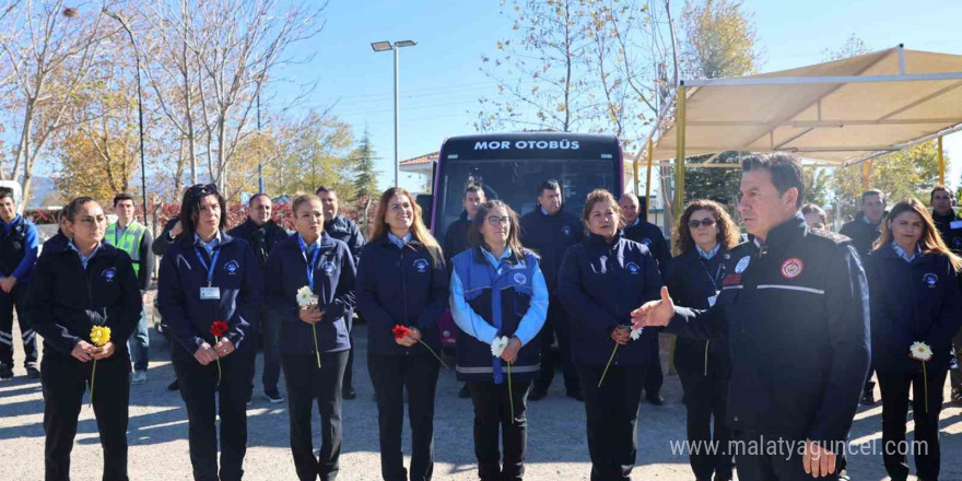 Başkan Aras kadın çalışanları ile bir araya geldi