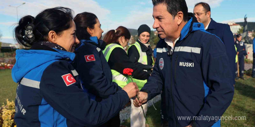 Başkan Aras kadın çalışanları ile bir araya geldi