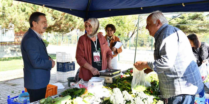 Başkan Ataç kadın üreticilerin gününü kutladı