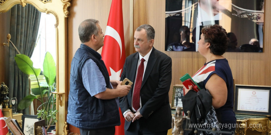 Başkan Balaban halk gününde talepleri dinledi