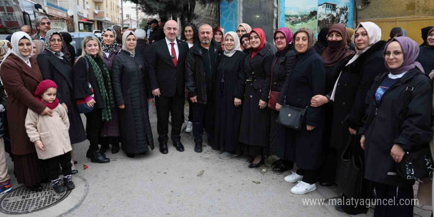 Başkan Bıyık, umre yolcularını uğurladı