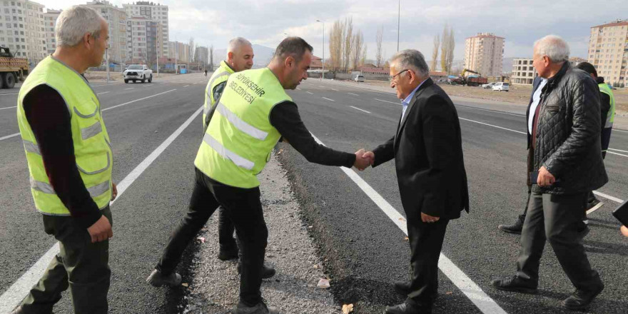 Başkan Büyükkılıç, OSB’ye ulaşımda nefes olacak yeni yolu trafiğe açtı