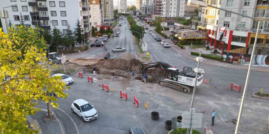 Başkan Büyükkılıç; 'Talas Mevlana yağmur suyu rehabilitasyon çalışmalarında sona gelindi'