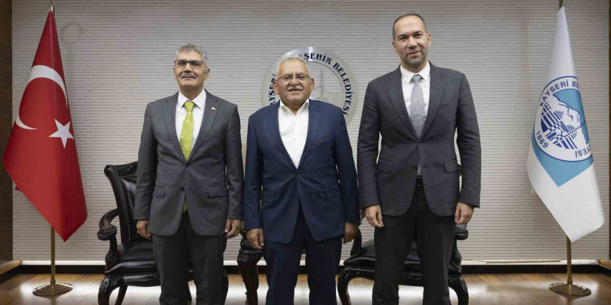 Başkan Büyükkılıç’a Niğde Valisi ve Belediye Başkanı ile Mehmetçik Vakfı müdüründen ziyaret