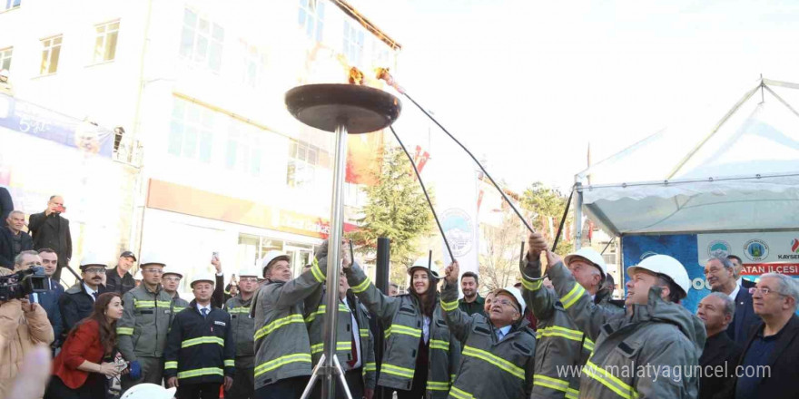 Başkan Büyükkılıç’tan çığır açan yatırım: 16 ilçe doğal gazla buluştu