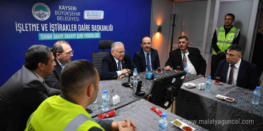 Başkan Büyükkılıç’tan teknik ekip ile sabah çorbası